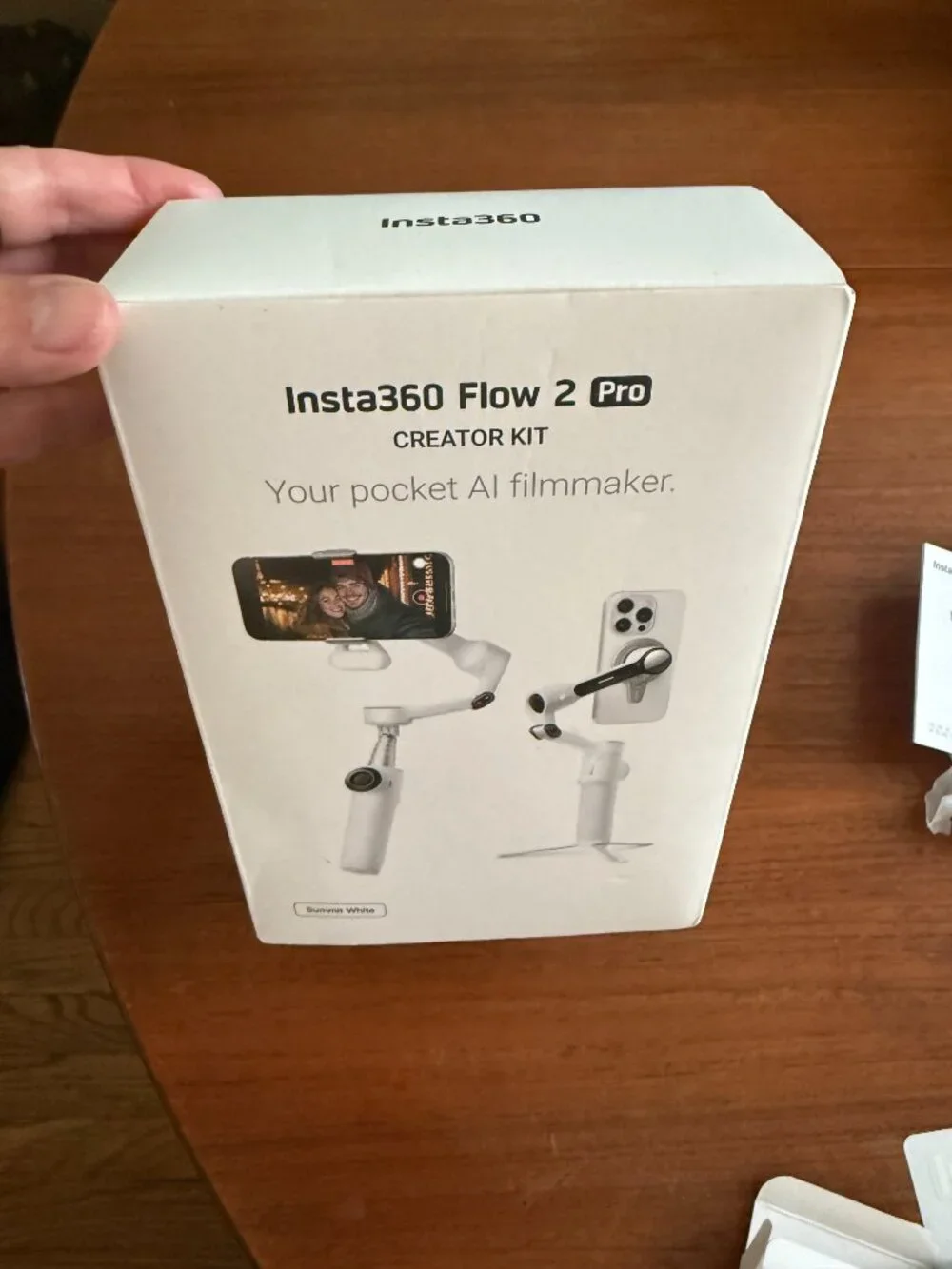 Insta 360 flow 2 Pro NIB